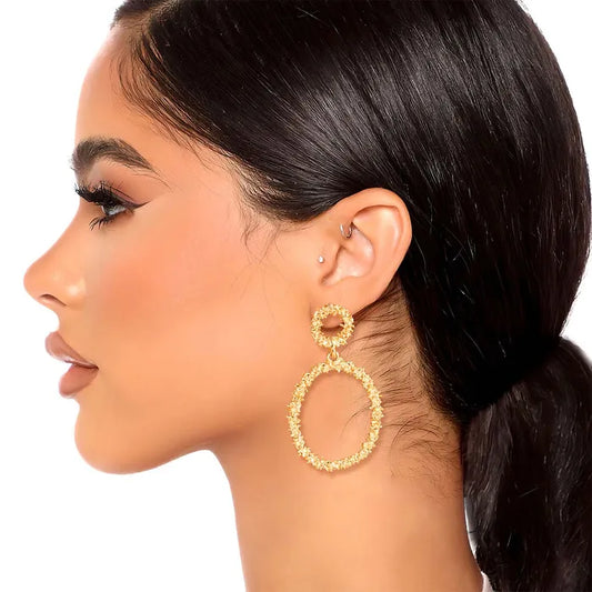 Oval drop earrings